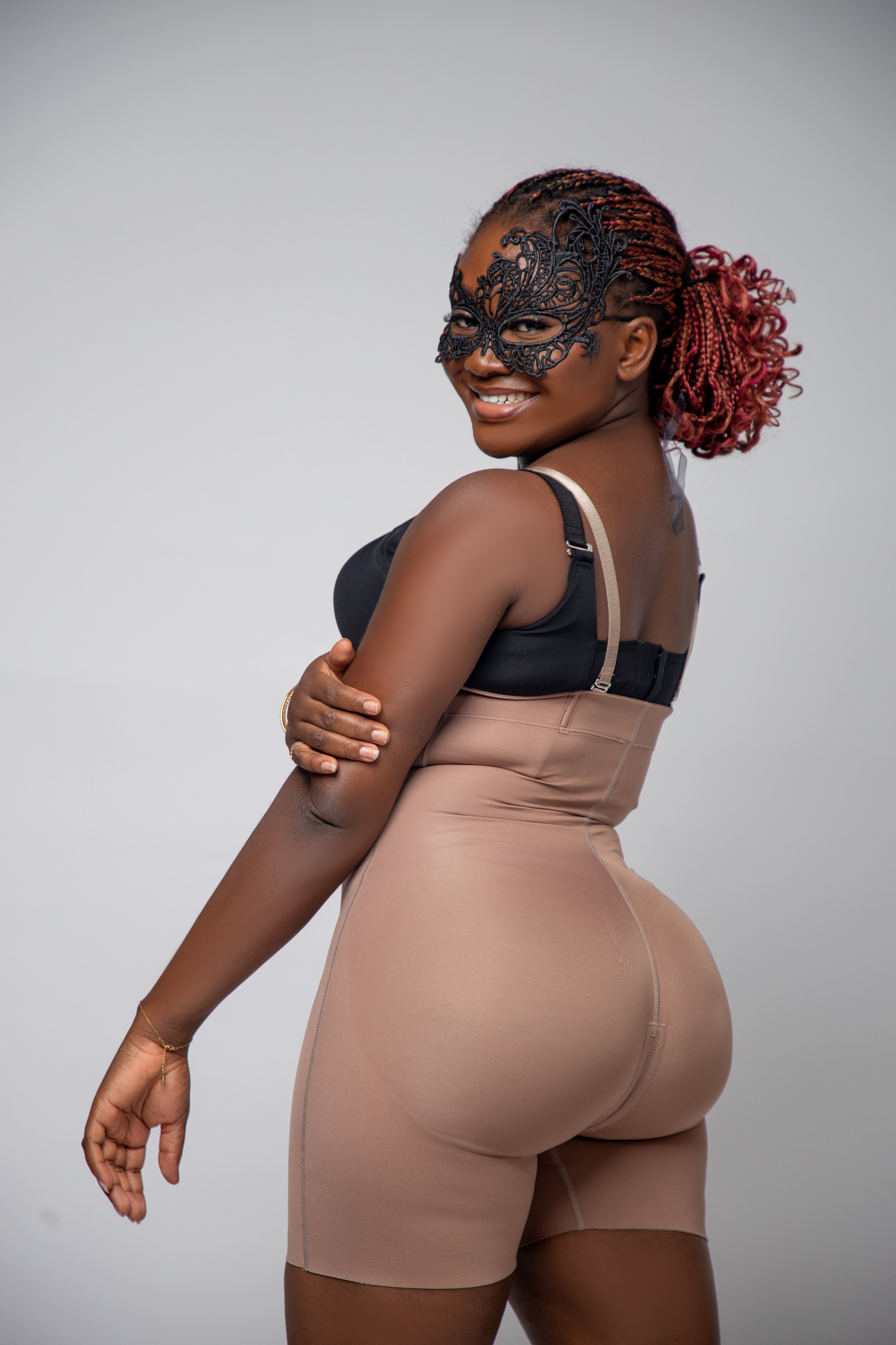 Mid-thigh seamless high waist shaper