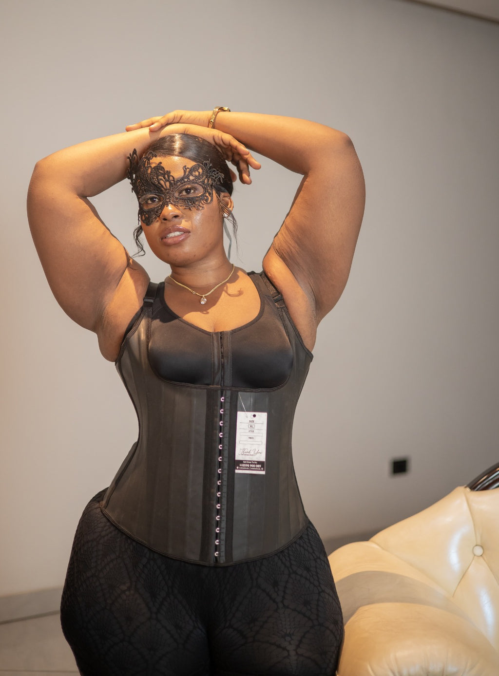Latex waist trainer with steel bones